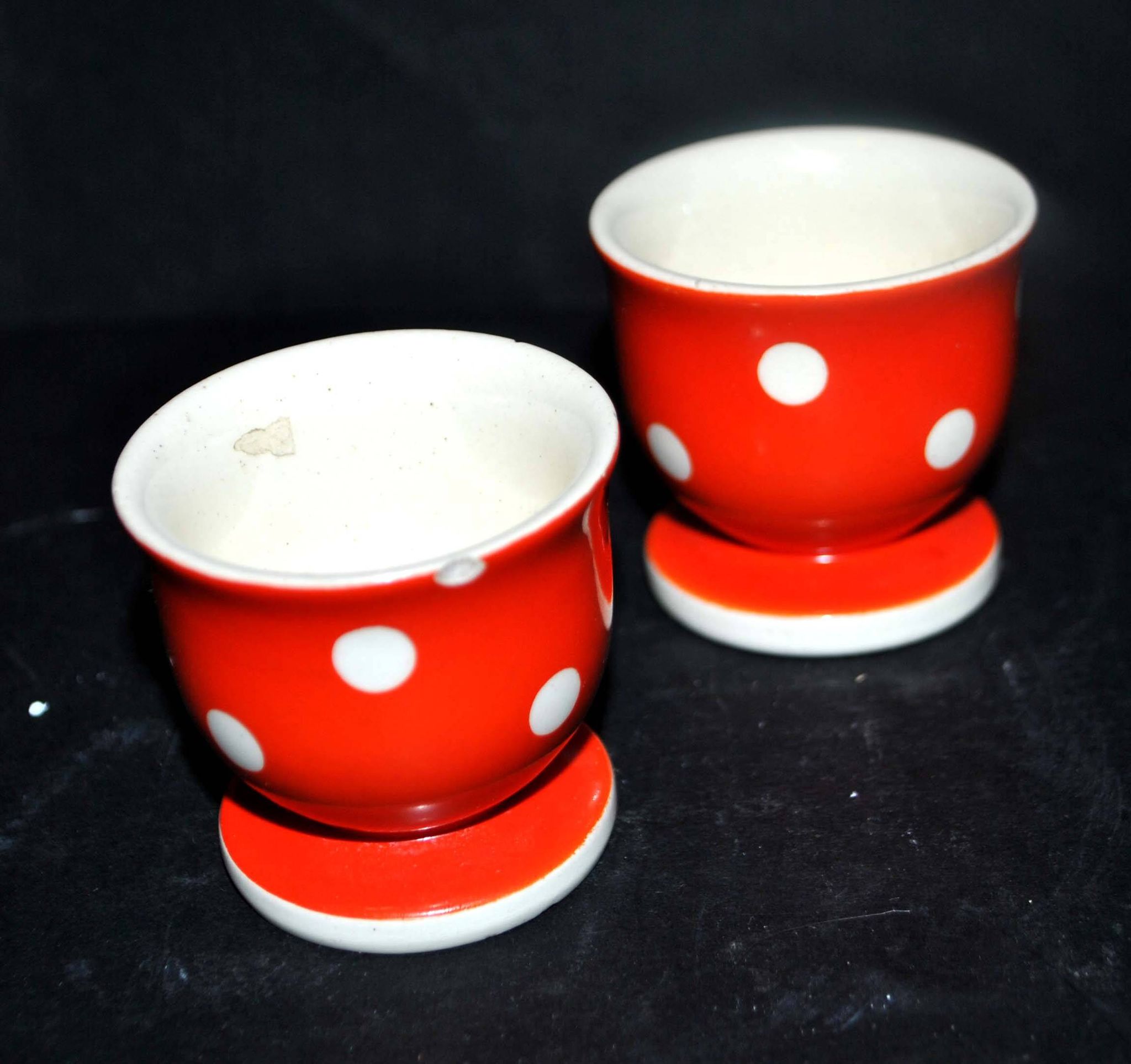 Set of 2 vintage egg cups in red earthenware with white polka dots 5cm