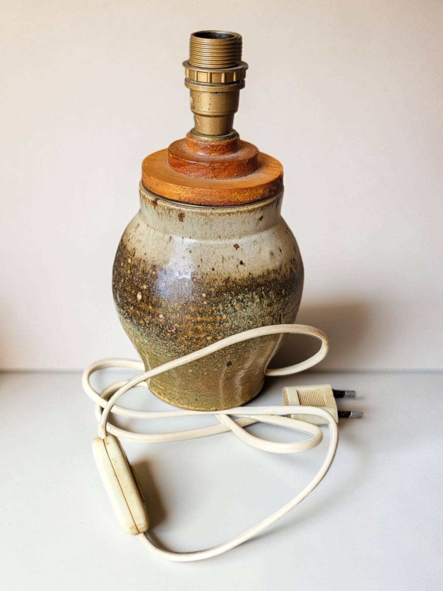Bodin stoneware lamp