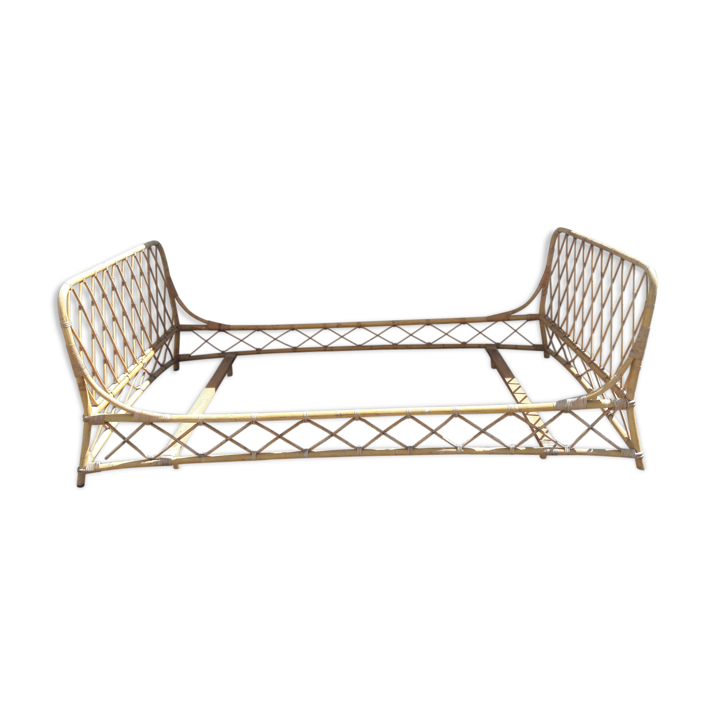 Bed rattan vintage 60s 70s