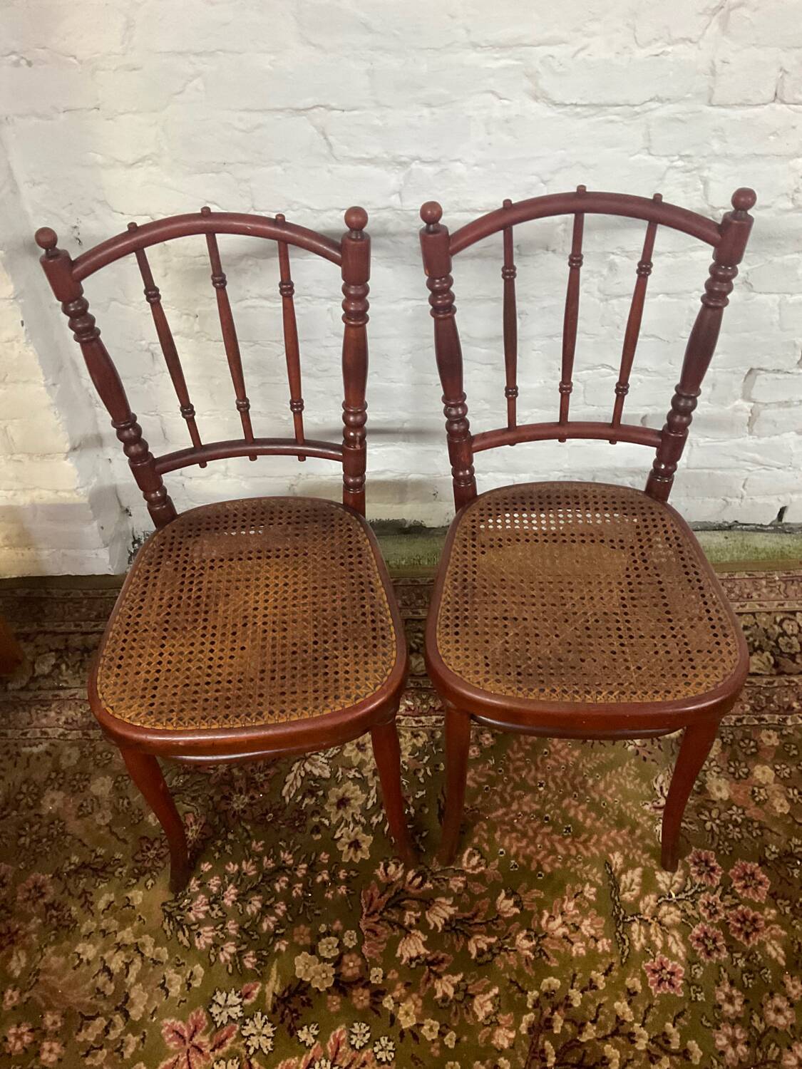 Paire de chaises bistrot Thonet estampillées