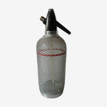 Siphon mesh bottle in glass deco estaminet countryside creperie