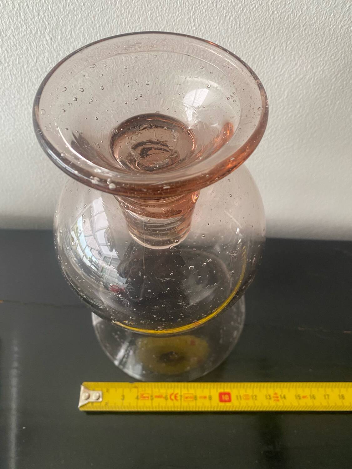Blown bubble glass tea light holder