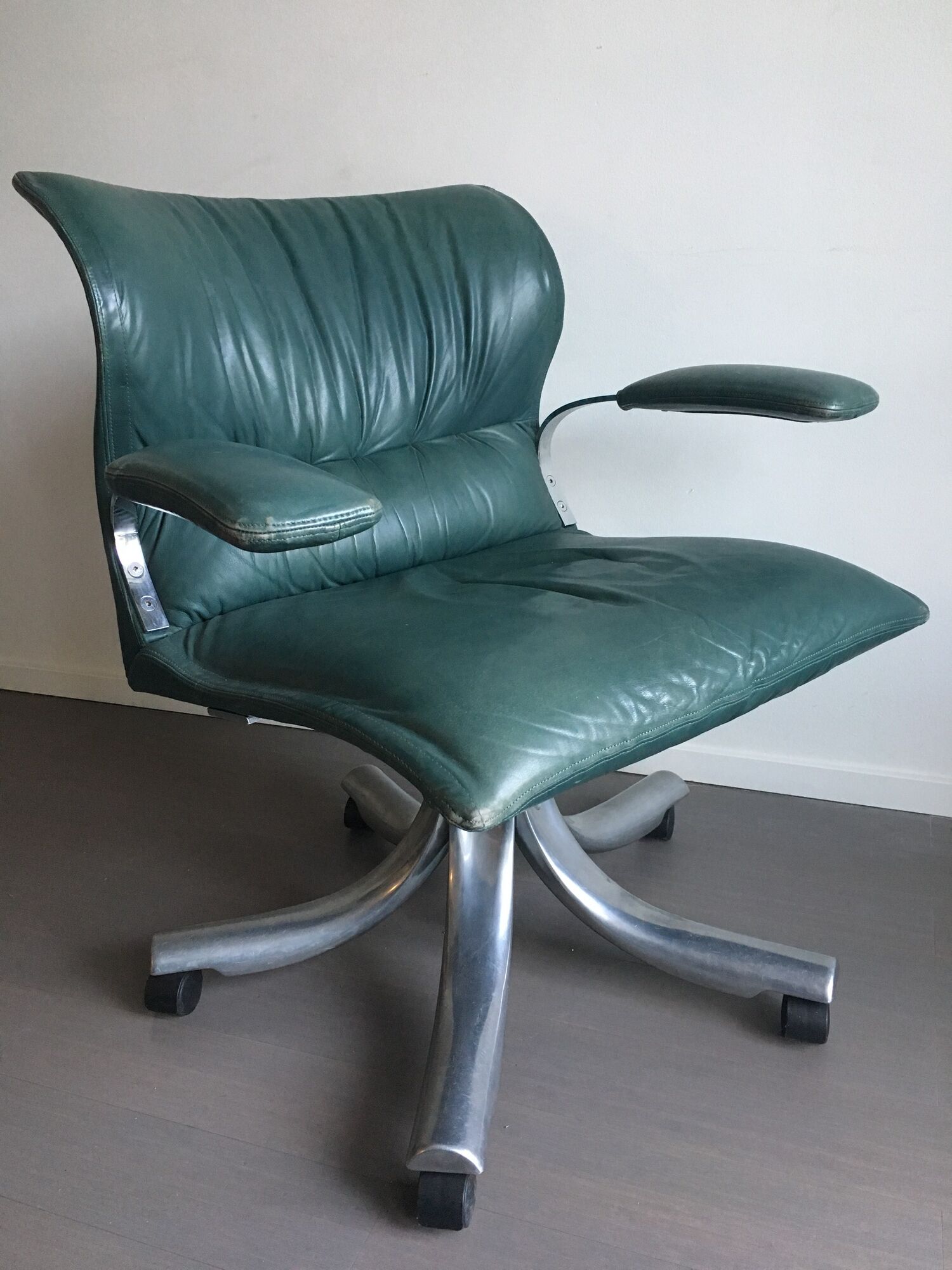 1970's Saporiti lounge chair by Giovanni Offredi