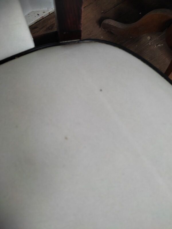 Chaise bois et simili cuir assise