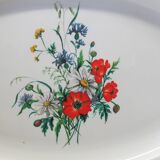 Very nice serving dish from Moulin des loups in very good condition.
