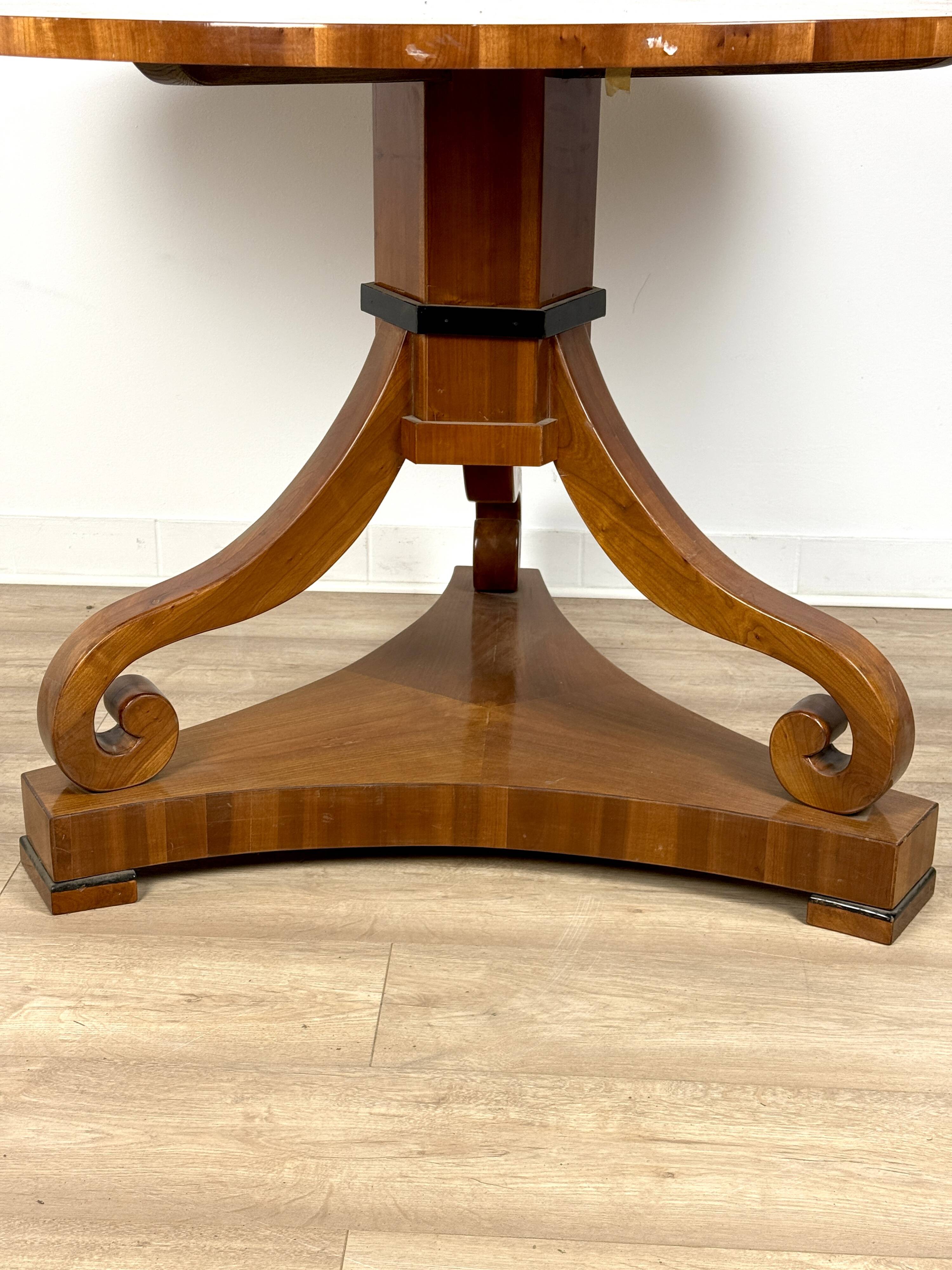 Table ronde style Biedermeier – Ø110 cm