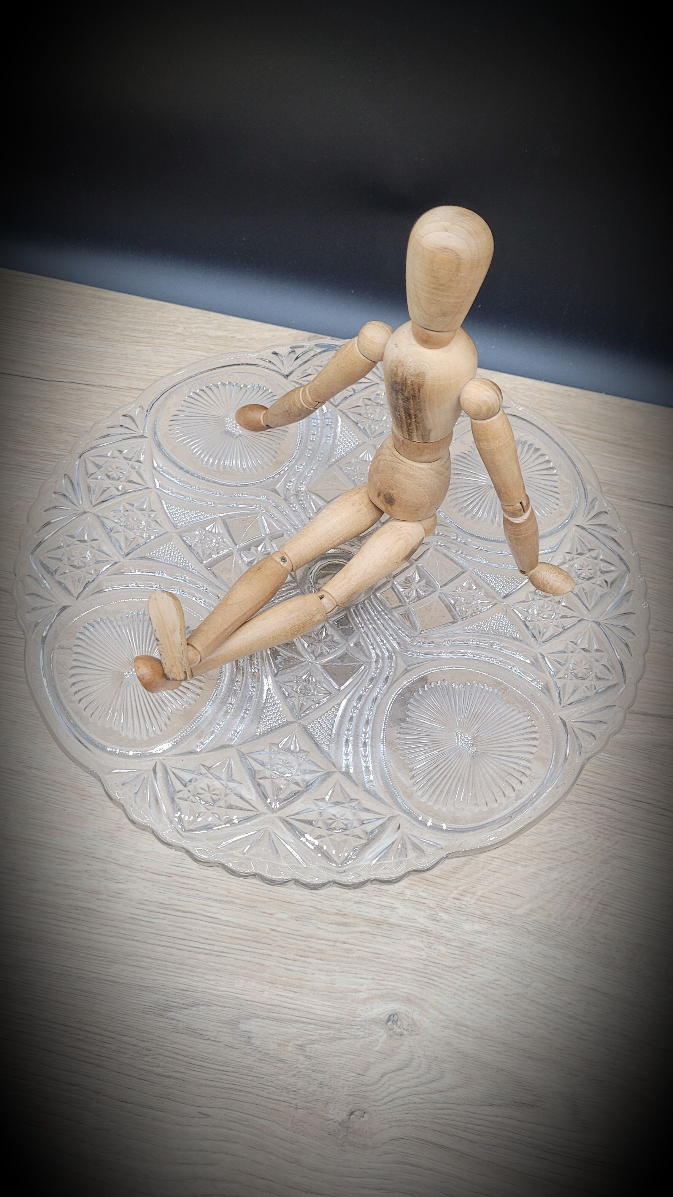 Chopped transparent pie dish