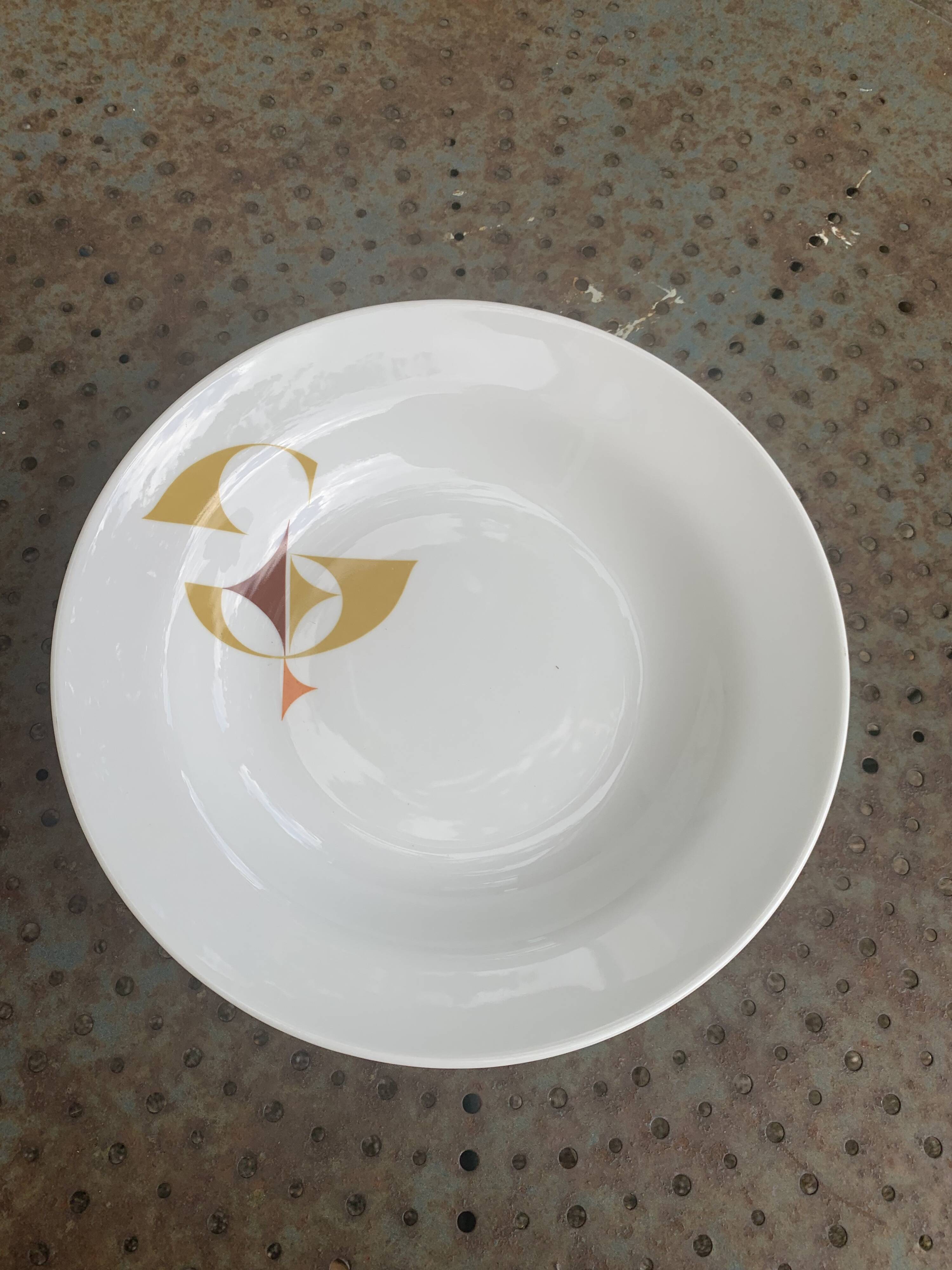 White porcelain deep dish, Schirnding Bavaria, design, vintage 1970