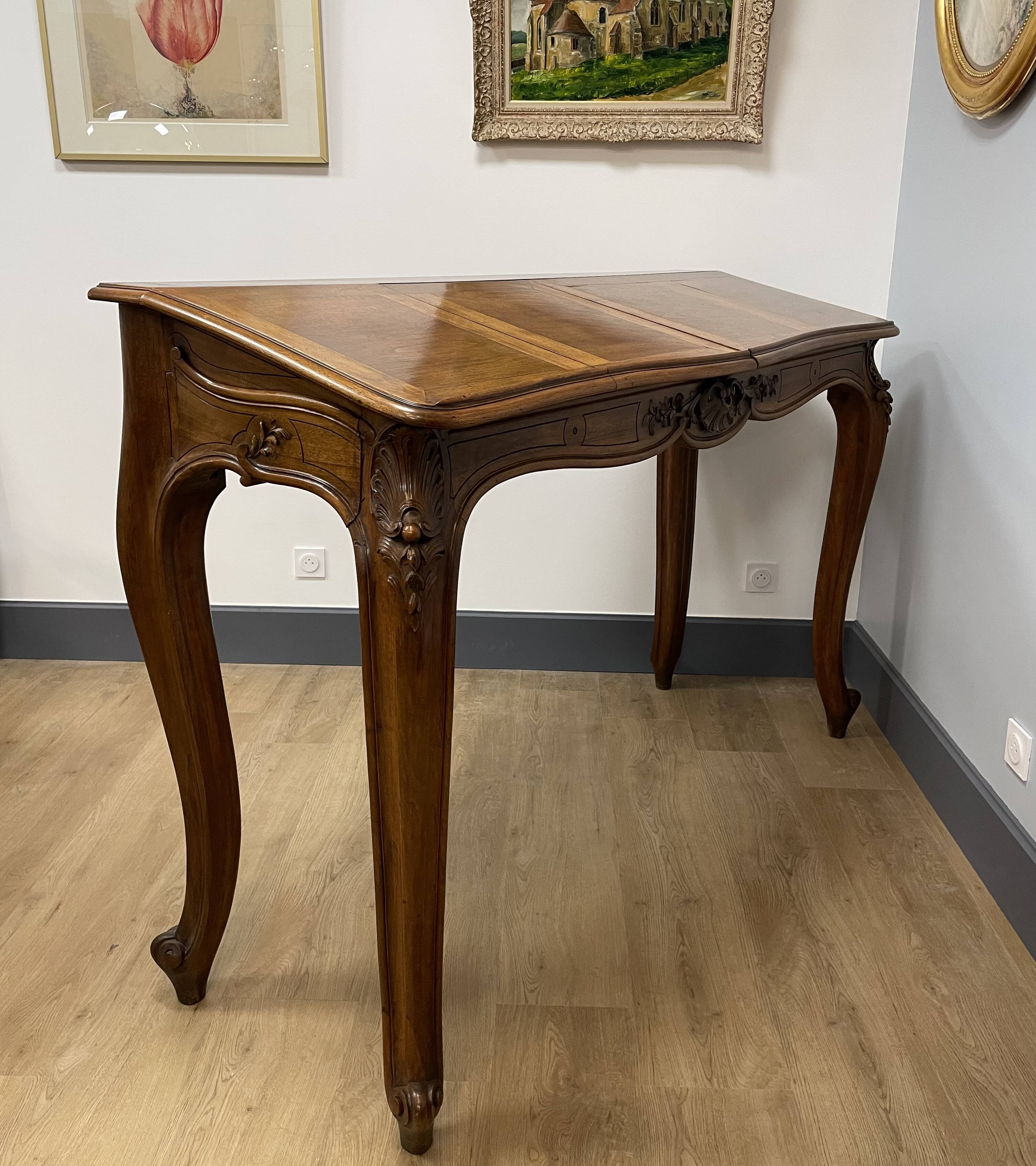 Notary walnut furniture from the end of the 19th century