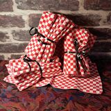 Set of 6 red checkered napkins