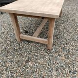 Farm table