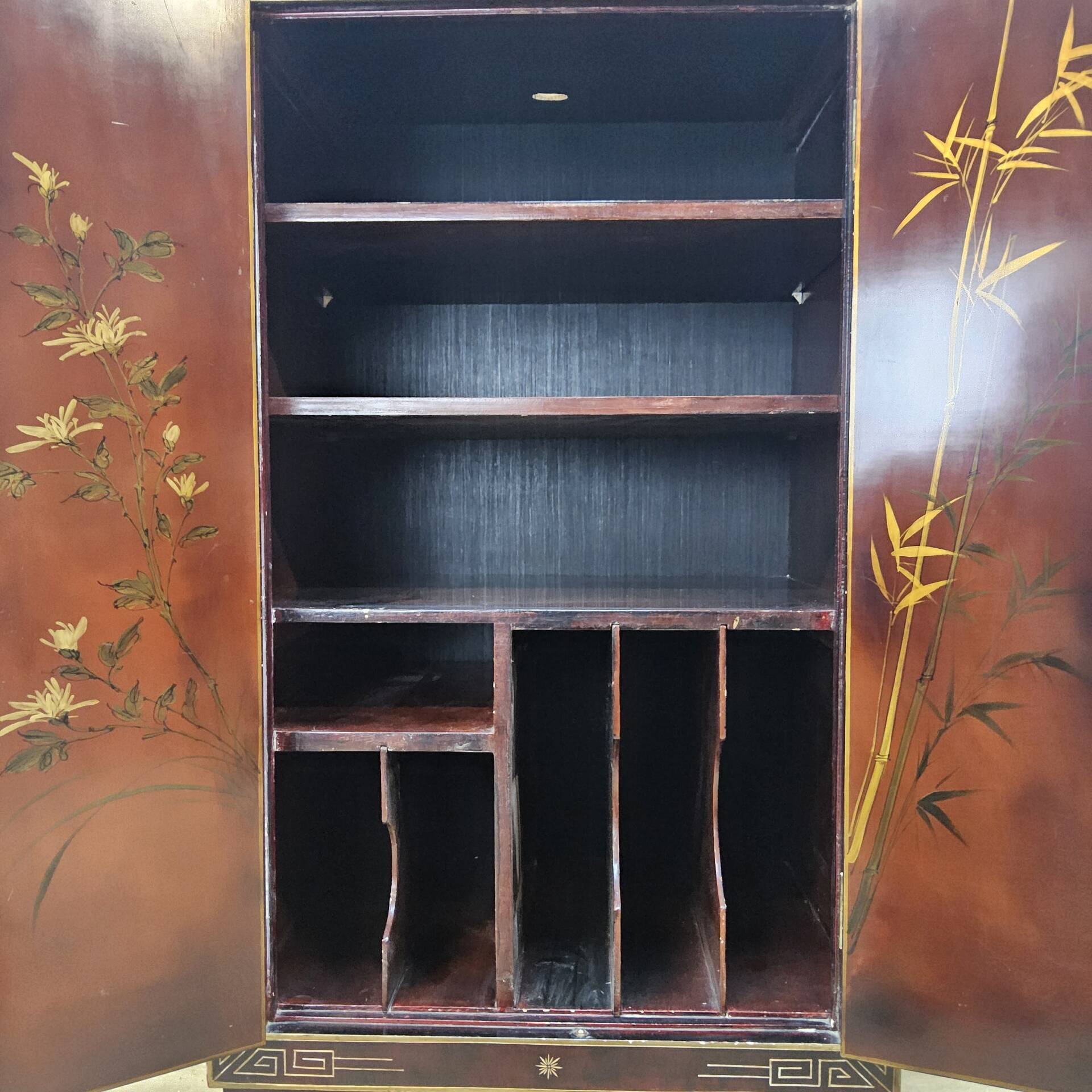 Vintage Chinese record player cabinet / Asian vinyl cabinet