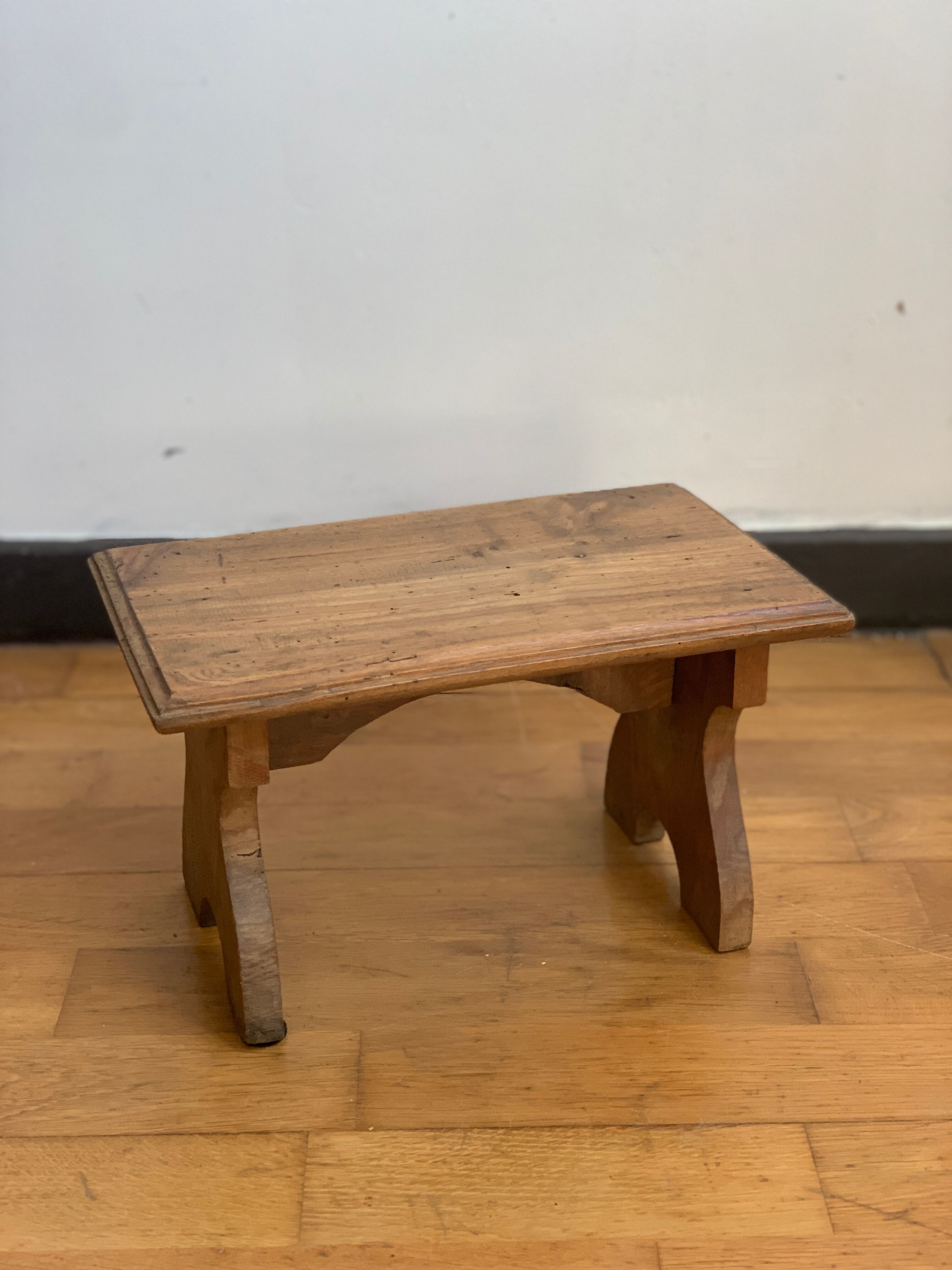 Wooden foot step