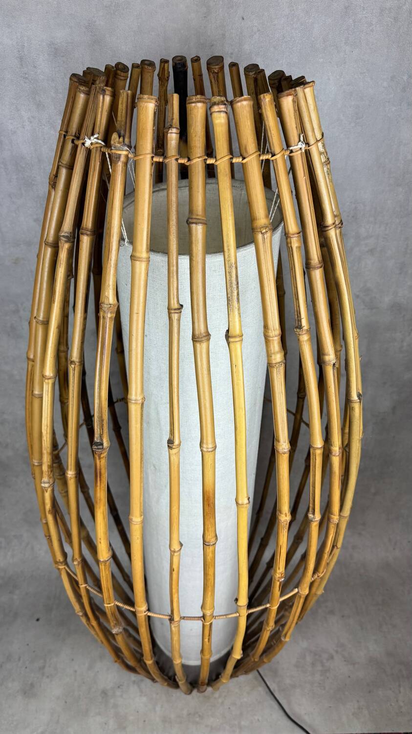 Living room lamp and rattan Italy 70s