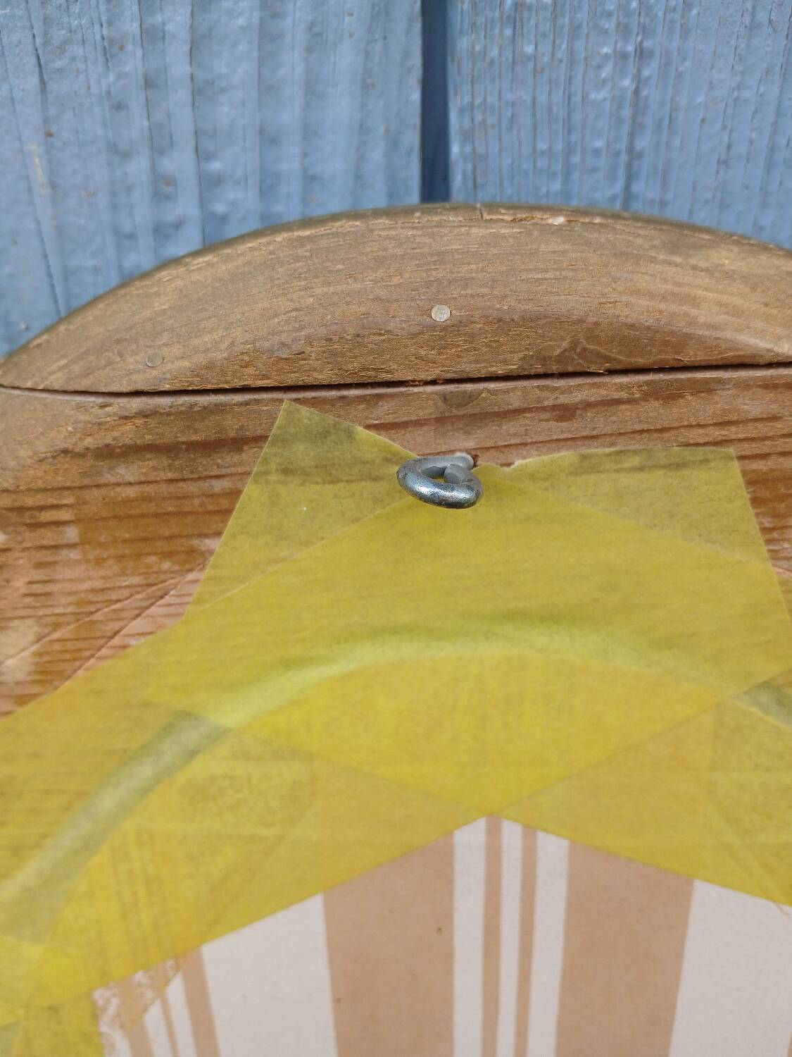 Miroir ancien en bois doré
