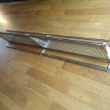 Train luggage carrier