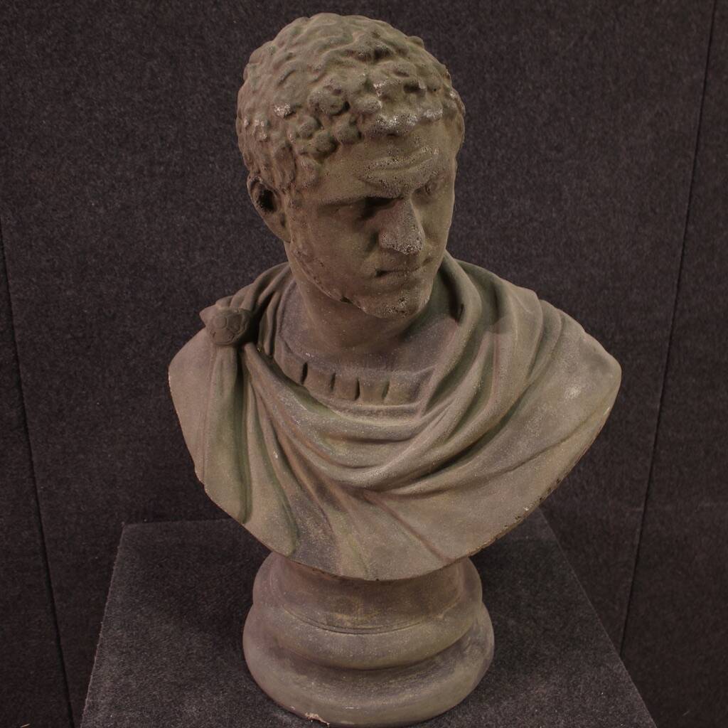 Buste en ciment de l'empereur Caracalla