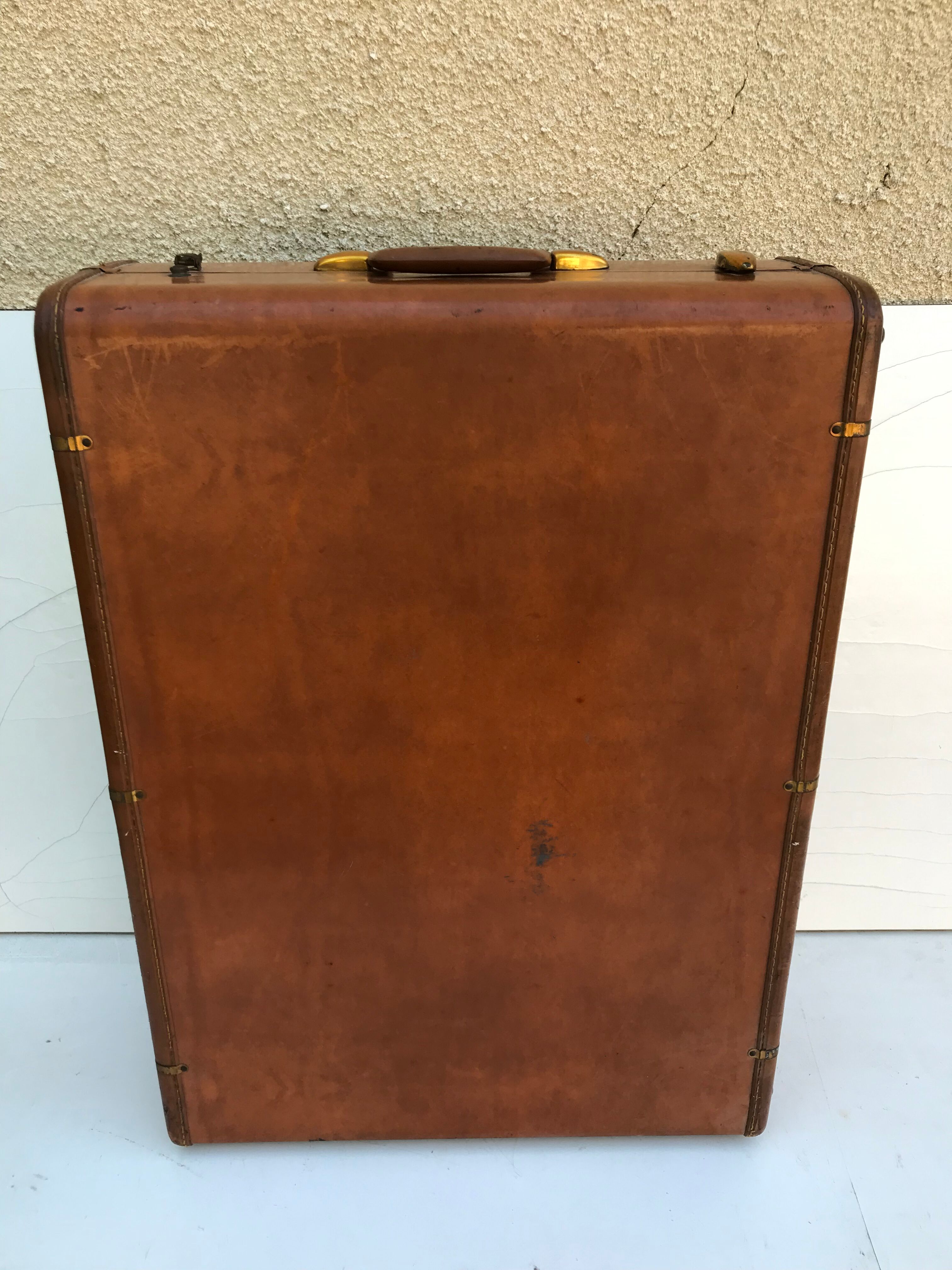 Malle Ancienne De Voyage - Style Années 40-60 - Bois Et Laiton - Couleur Bleue - Superbe état (sauf Serrure)