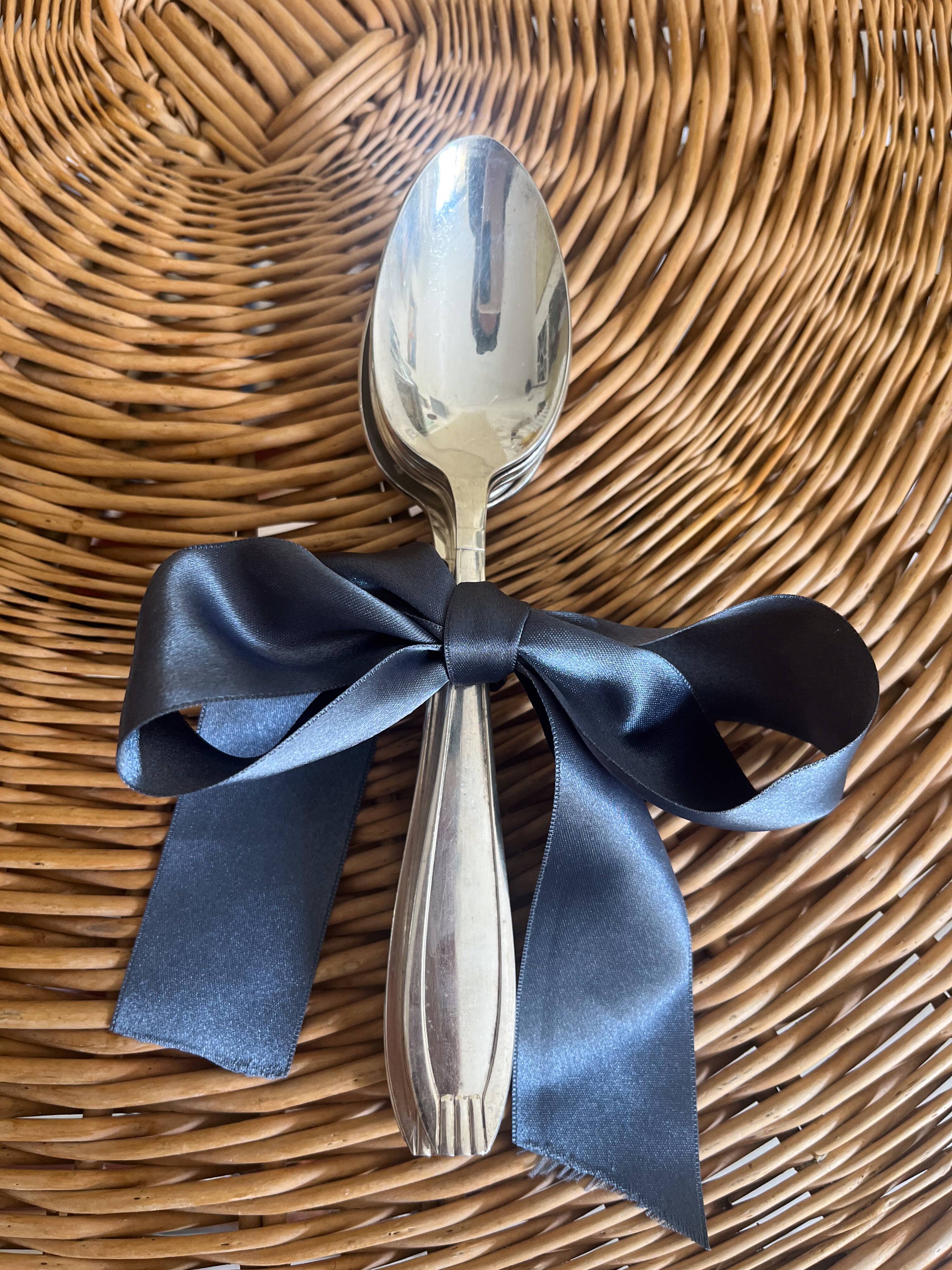 Set of 6 silver metal spoons