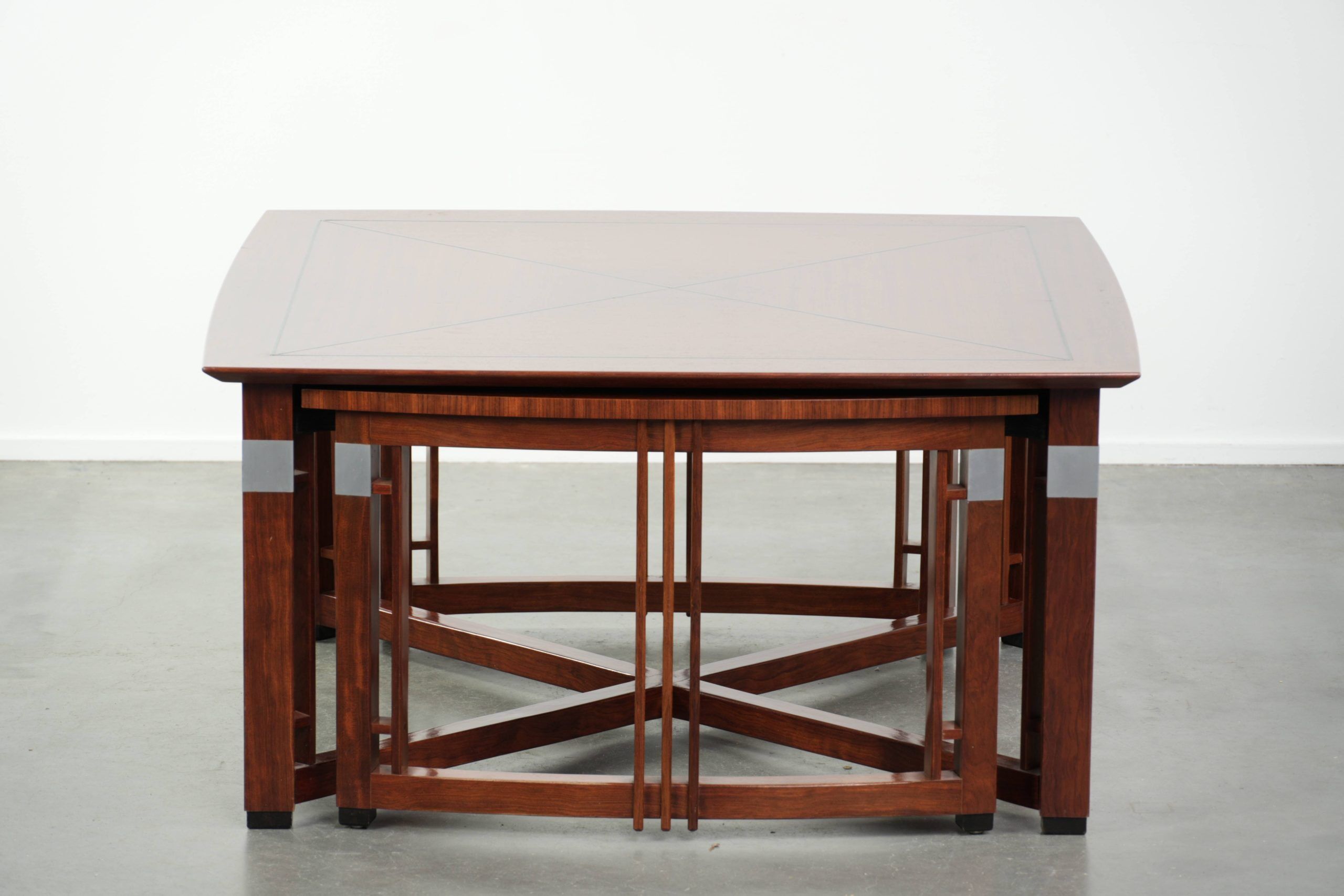 Art Deco design coffee table with extendable parts