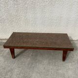 Table en bois sculptée style afro plateau en verre