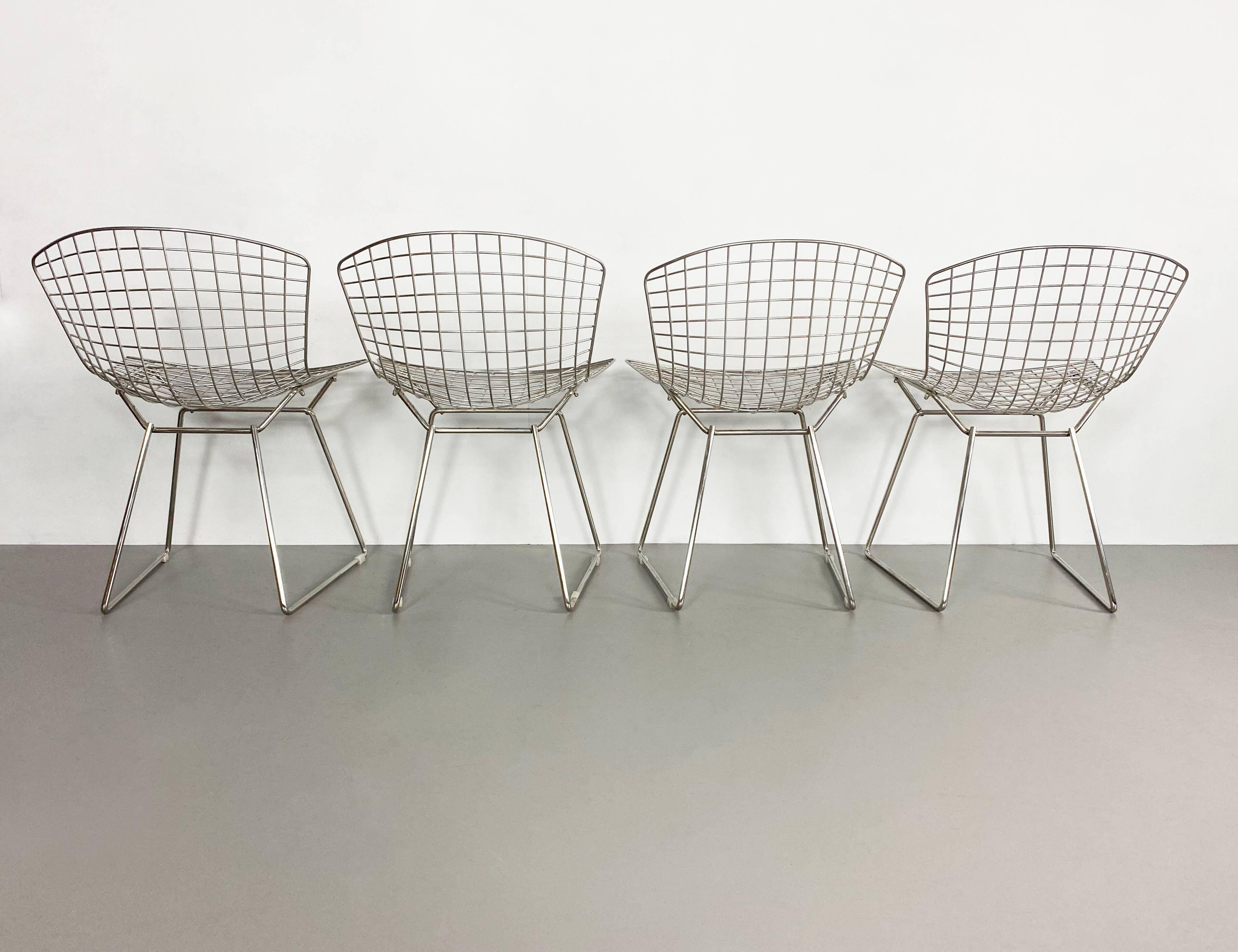 Lot de 4 chaises d'Harry Bertoia éditées par Knoll