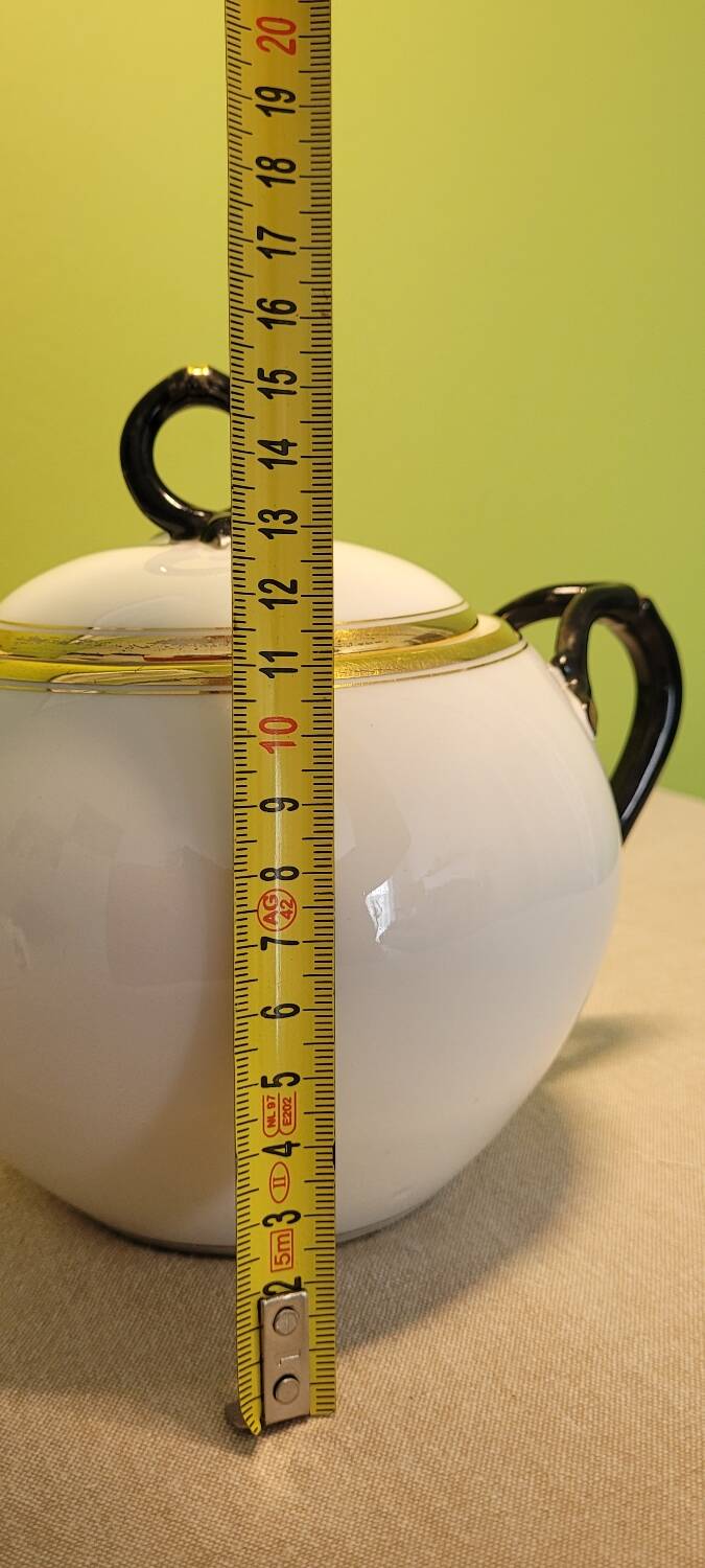 Coffee or tea service