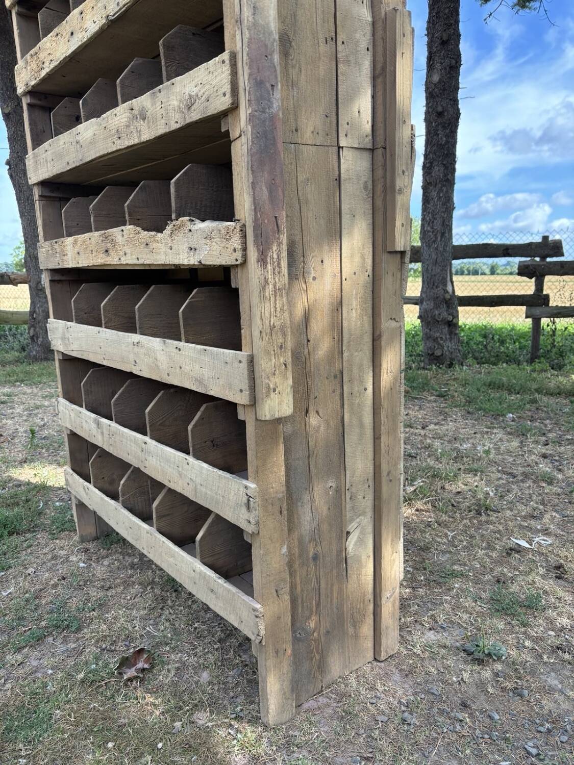 Trade furniture with locker