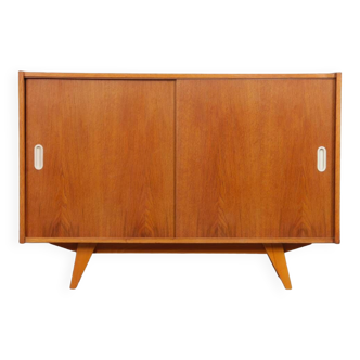 Oak chest of drawers, model U-452, by Jiroutek for Interier Praha, 1960