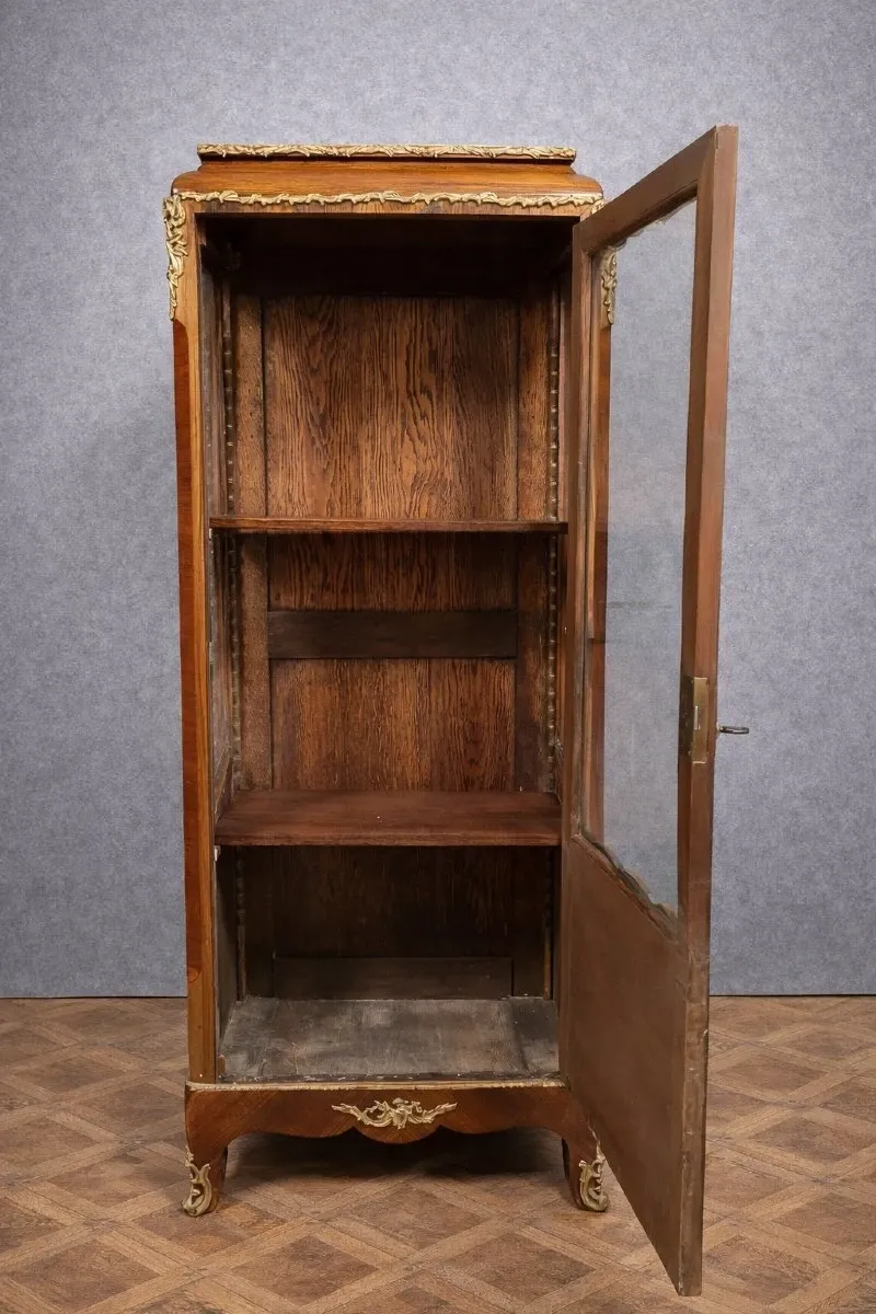 Antique display cabinet in Louis XV / Transition style – marquetry wood and bronze fittings.