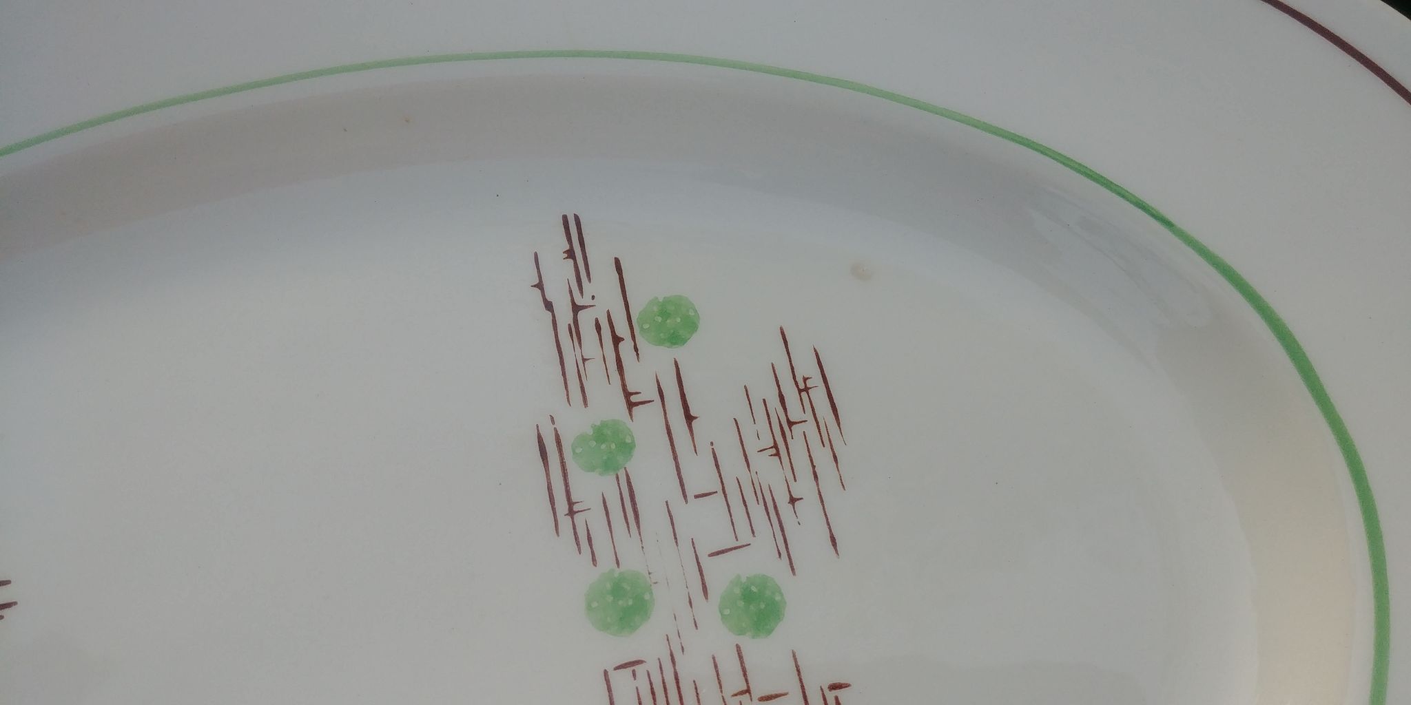Oval serving dish of the faience factory of Gien model Old Pigalle