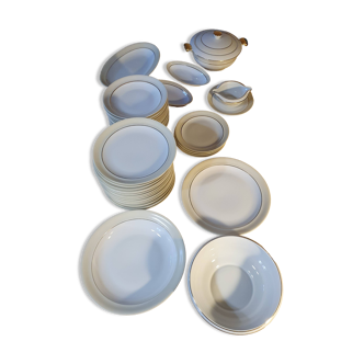White and yellow porcelain dinner service with gold edging, Poral Limoges France
