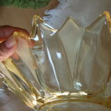 Yellow Daisy glass bowl old