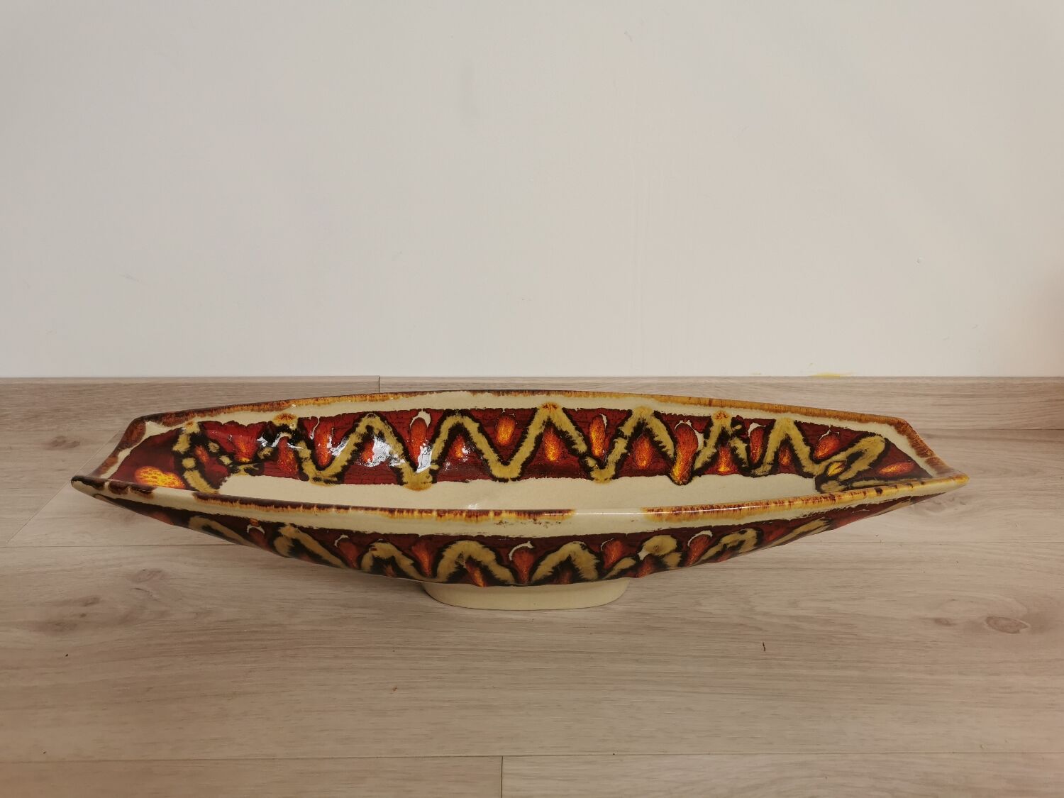 Long ceramic bowl, Saint Clément