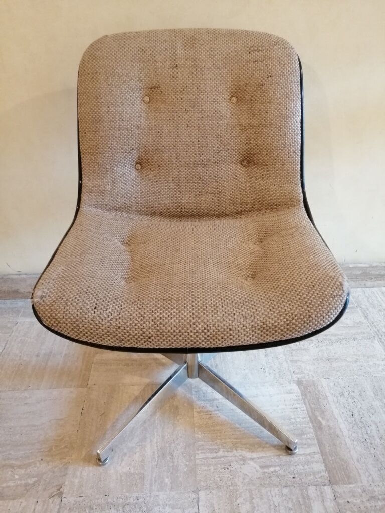 Randall Buck's vintage chair for Steelcase Strafor
