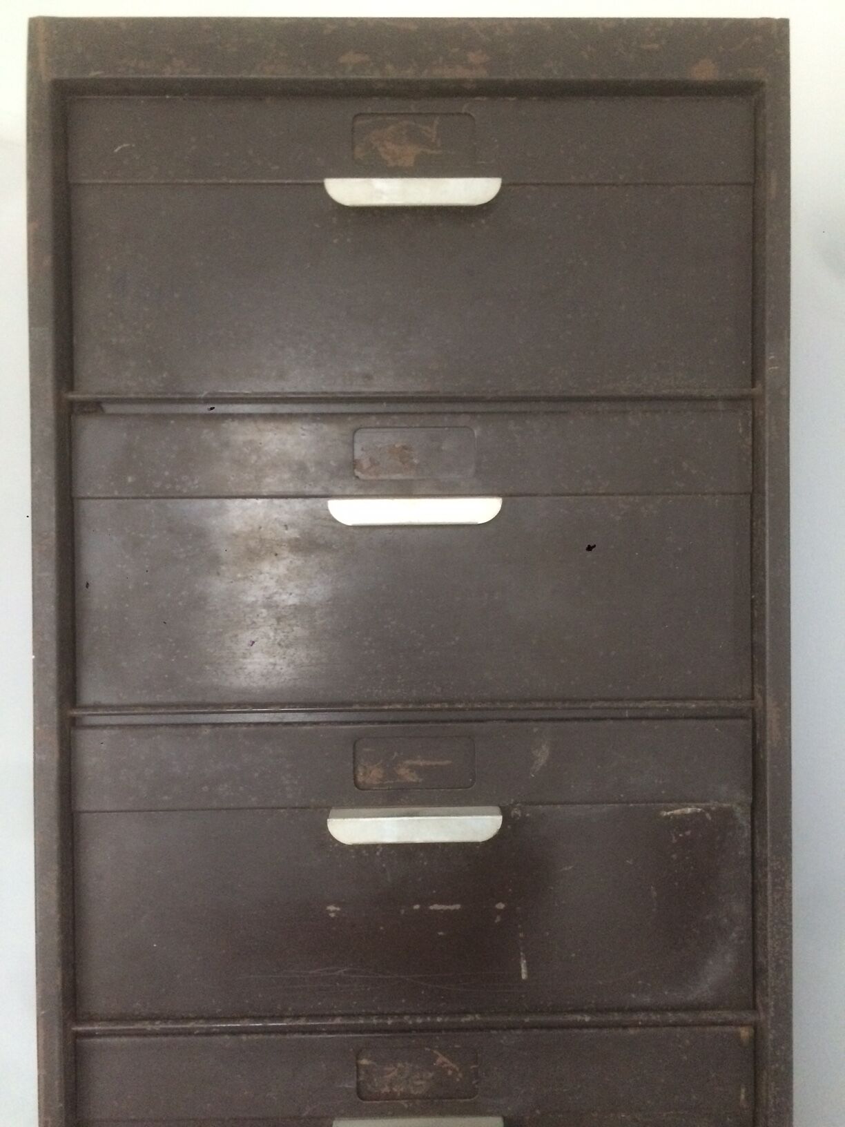 Brown vintage clamshell furniture