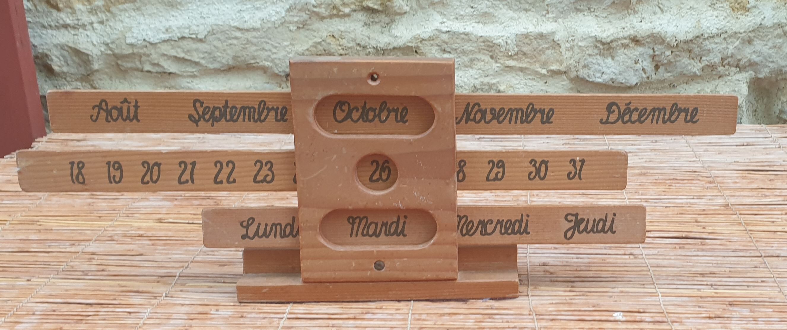 Perpetual calendar seventies