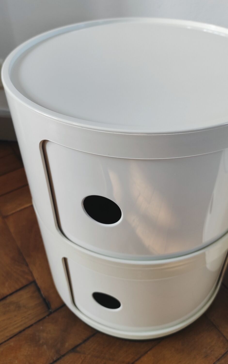 Pair of vintage white/cream Componibili bedside tables - Kartell