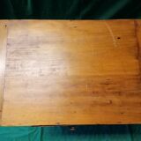 Small desk with 1 drawer in solid wood.