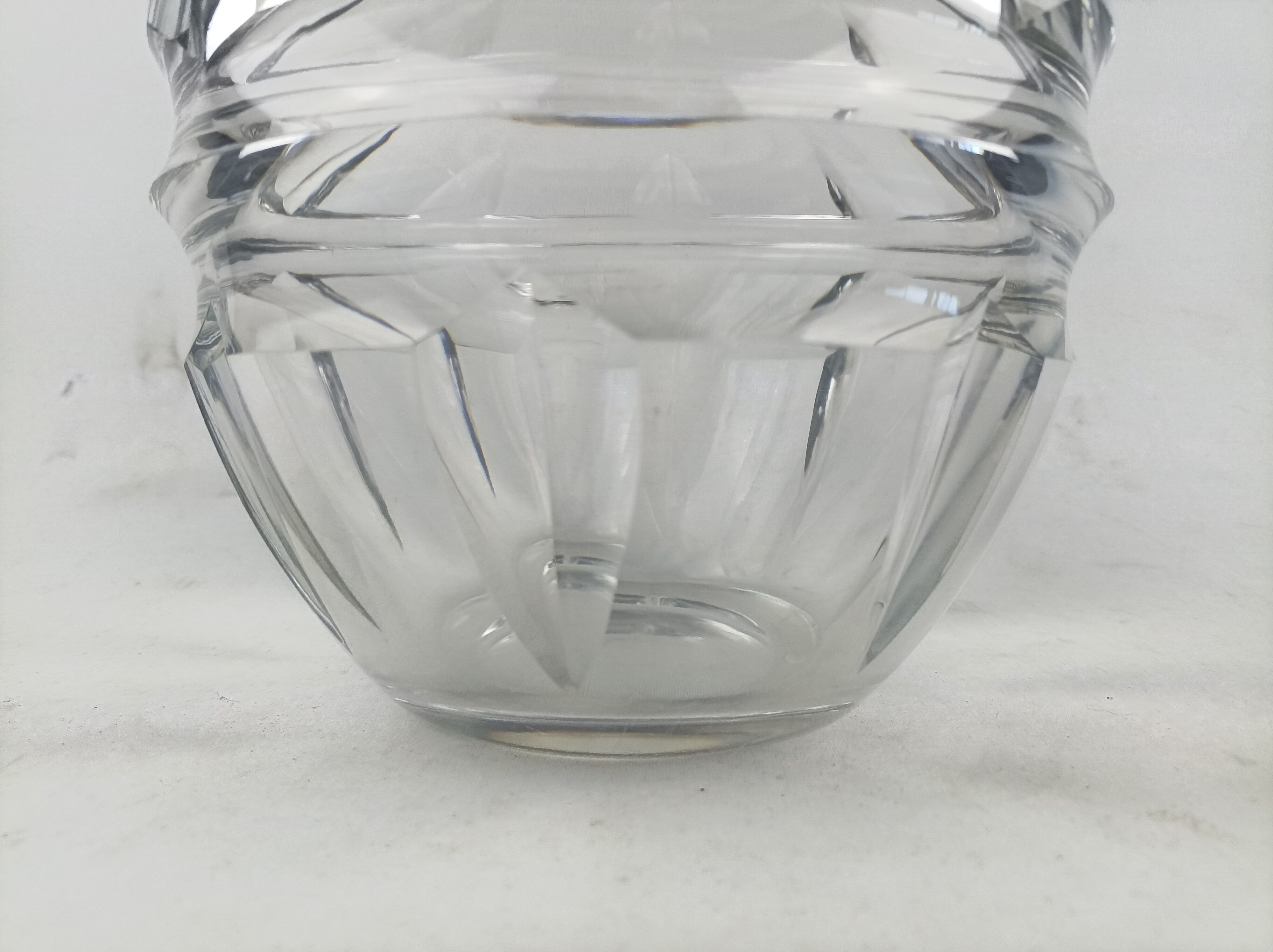 Baccarat vase ball art-deco