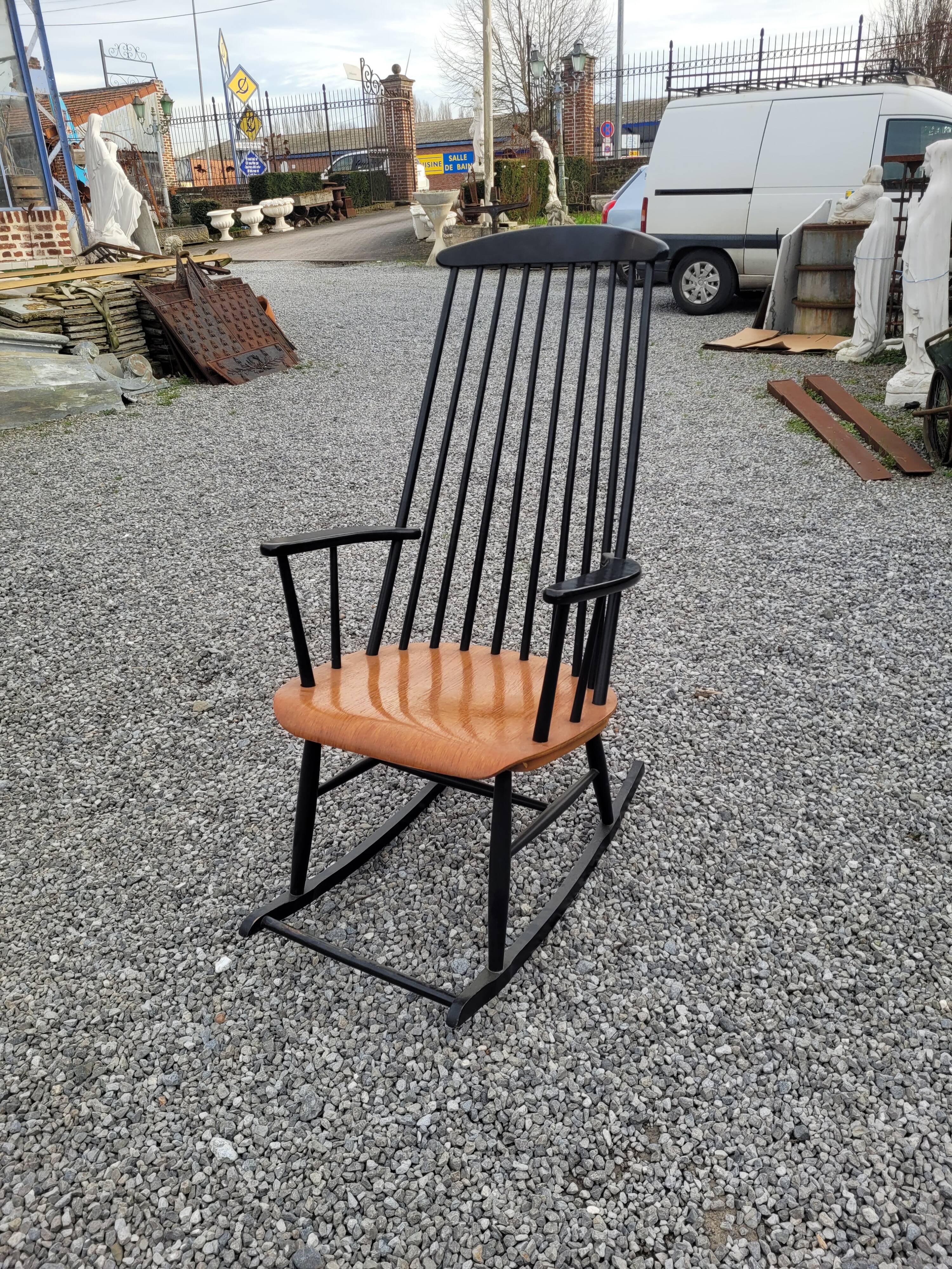 Vintage 70s rocking chair