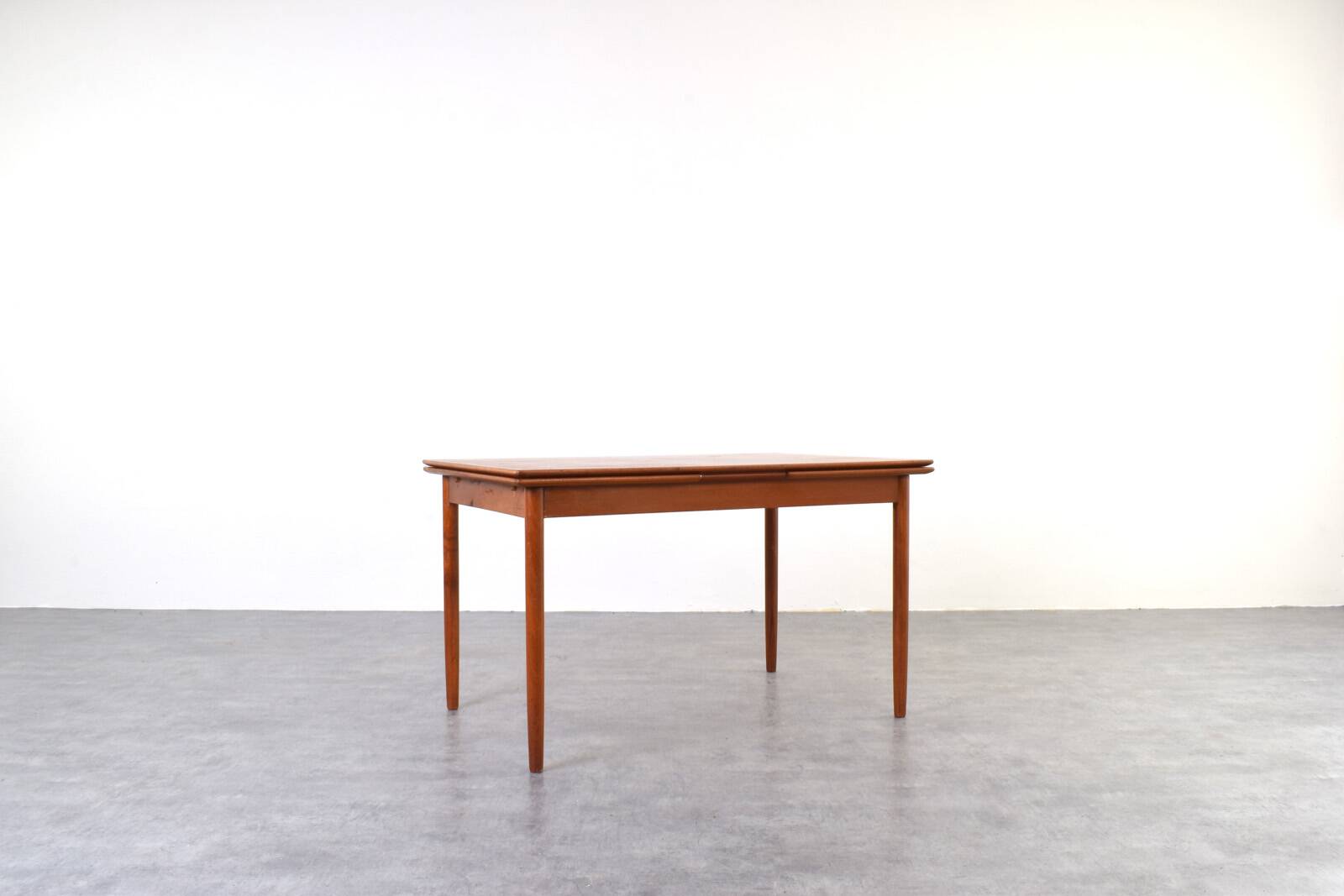 Mid-Century Danish Teak Extendable Dining Table, 1960s.