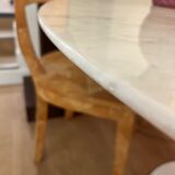 Table ronde marbre d’Ereo Saarinen édition Knoll