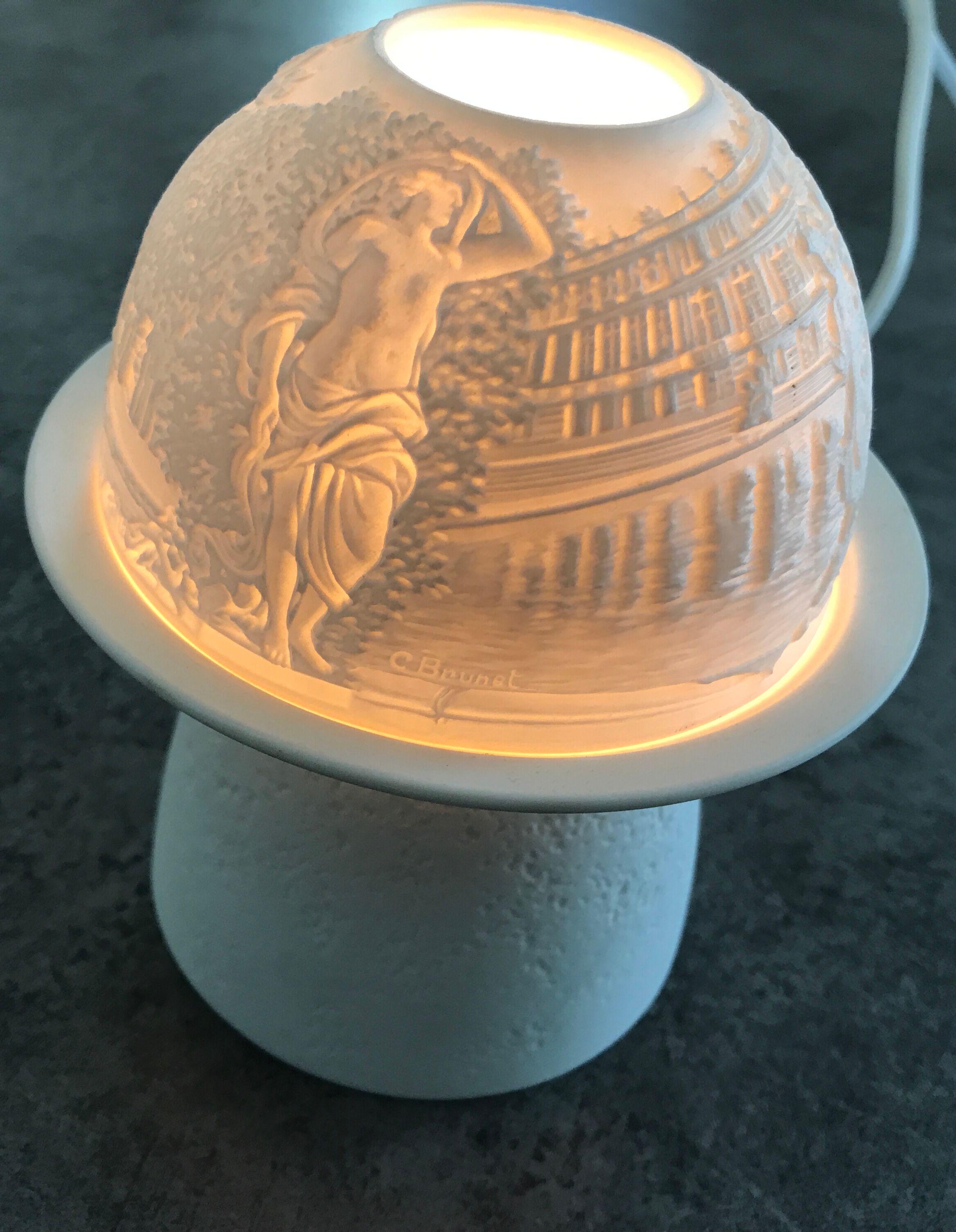 LAMP Night light Lithophanie BERNARDAUD Limoges in BISCUIT decoration VERSAILLE signed