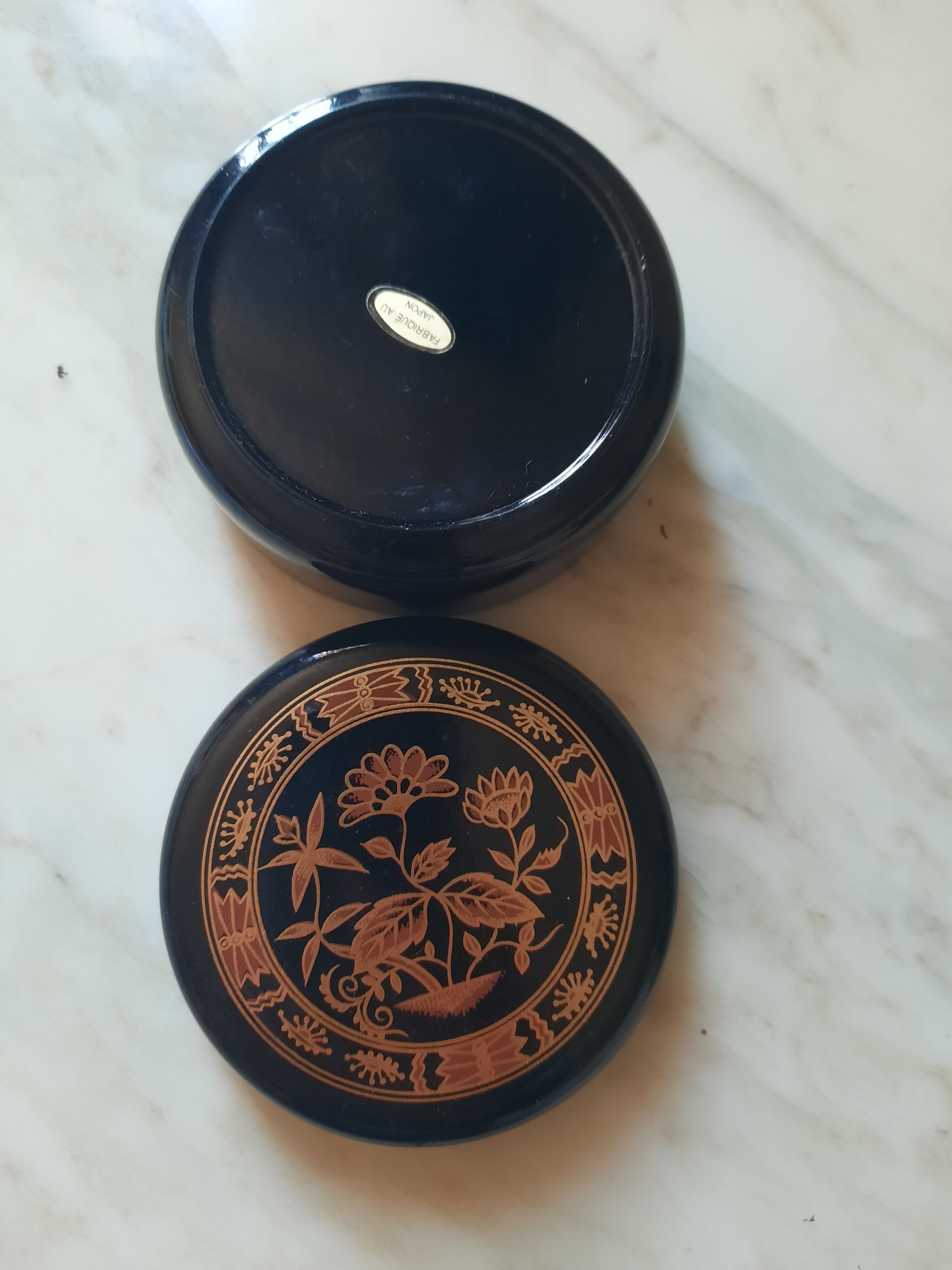 Boîte japonaise en laque