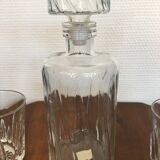 Carafe and 4 whiskey glasses