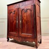 Armoire trois quarts en noyer de style Louis XV, XIXème siècle