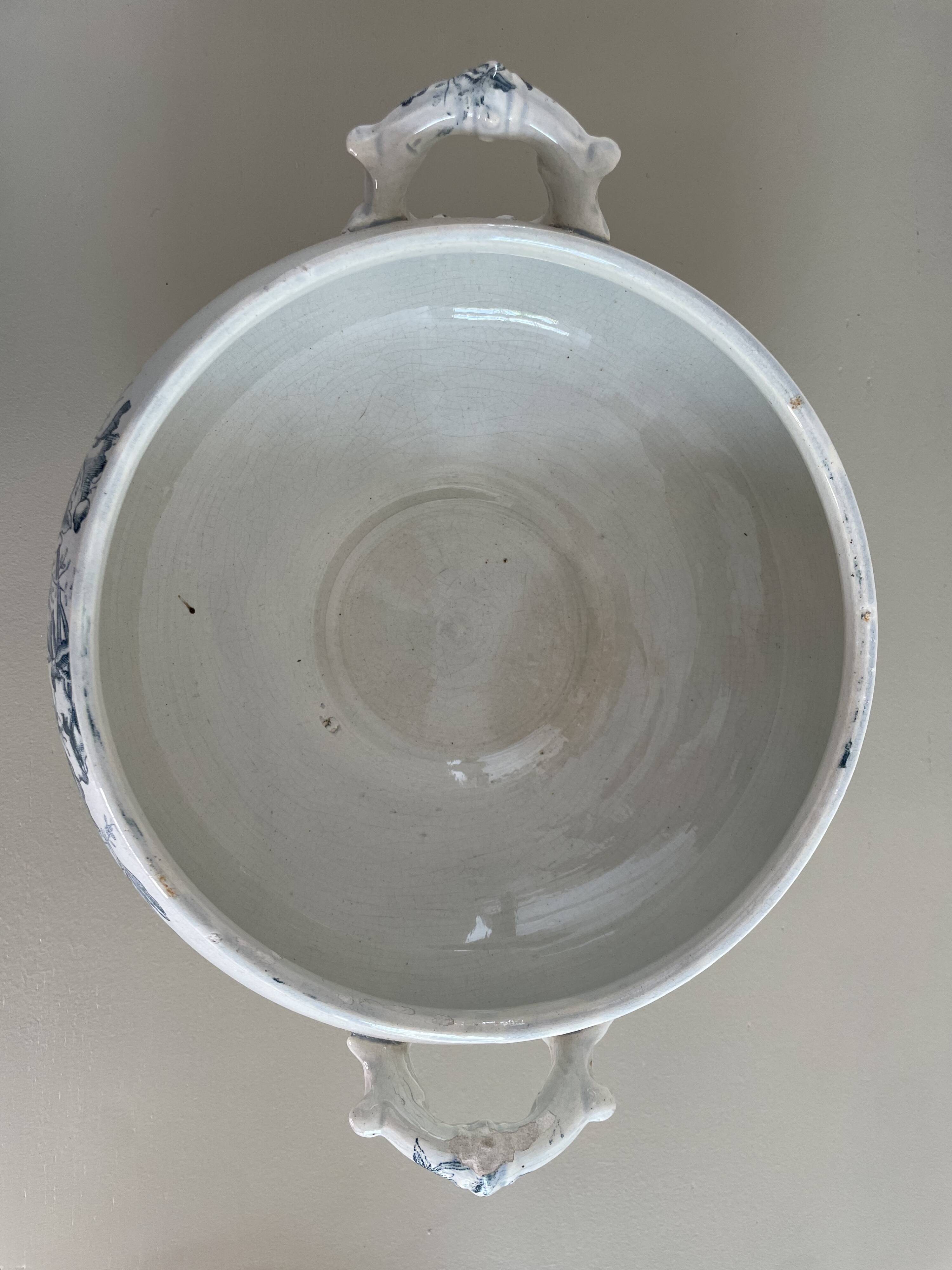 Soupière en terre de fer modèle Floréal