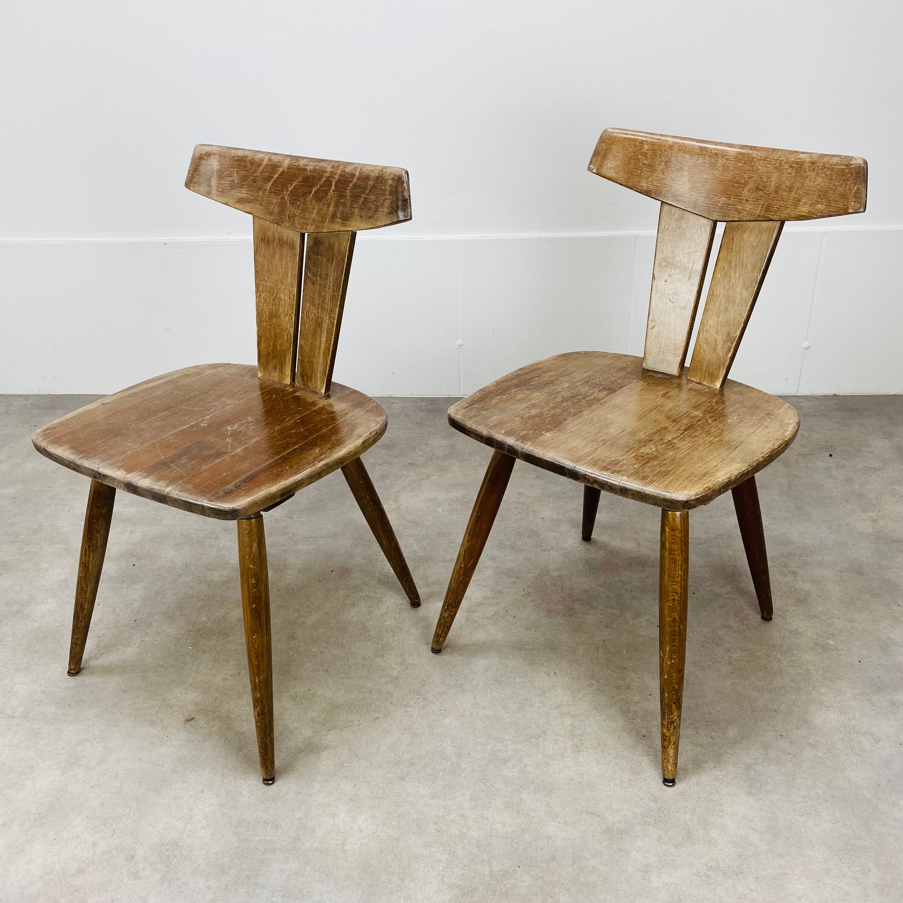 Pair of T chairs brutalists solid wood
