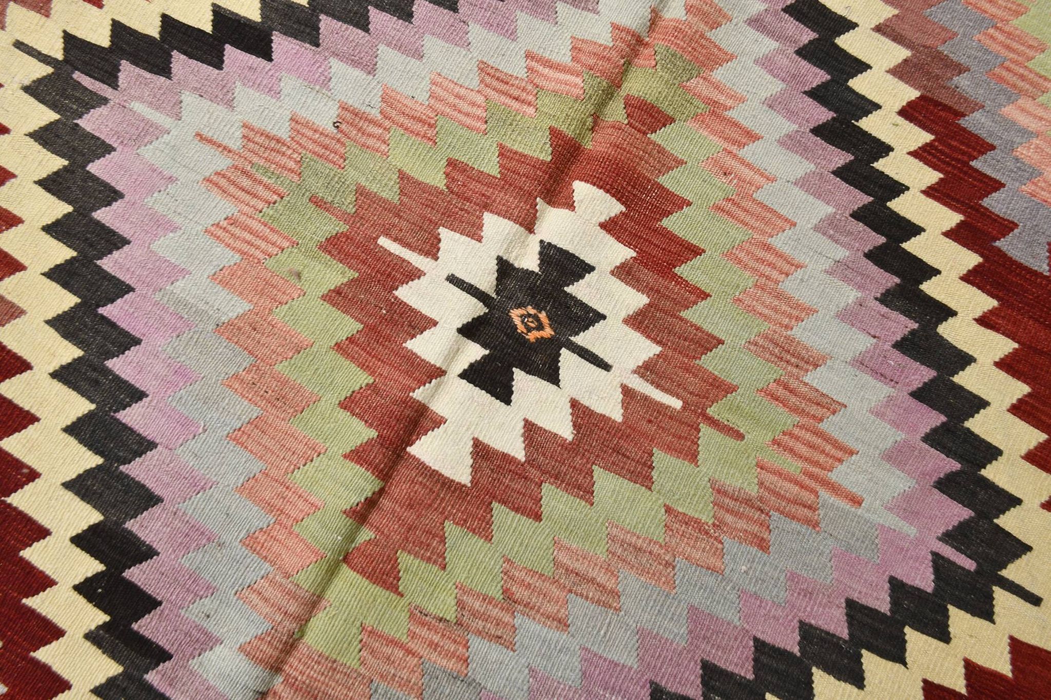 Tapis Kilim tribal vintage rouge foncé vert 5x10